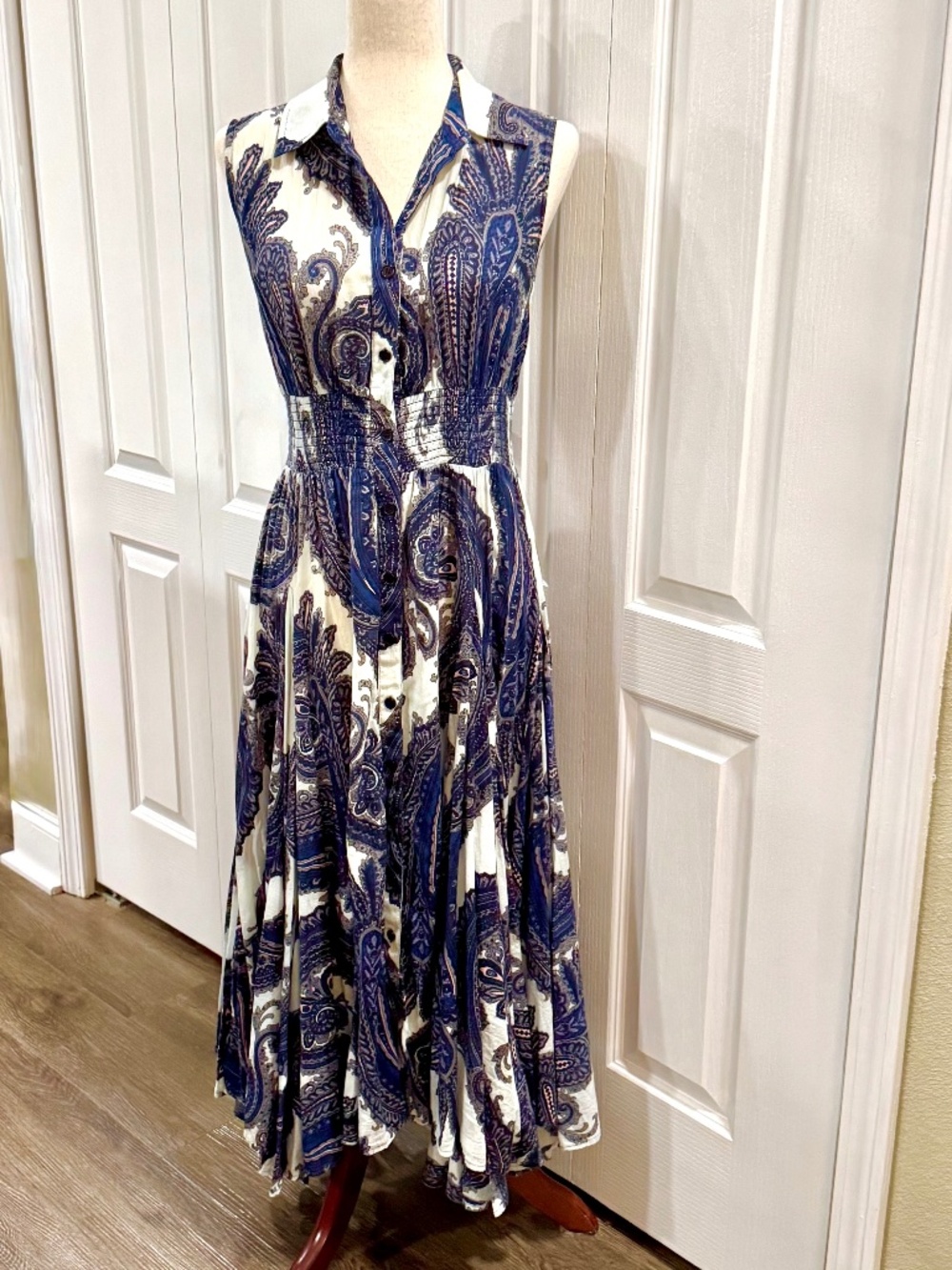 Woman's Size M Paisley Maxi Dress by Chelsea & Theodore, Wide Swing, 100% Cotton